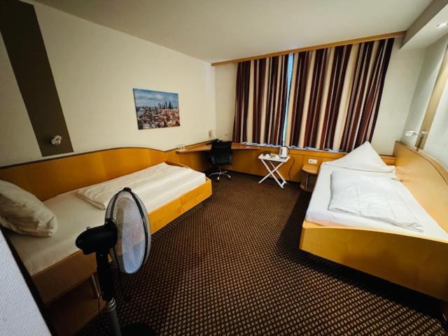 L'Escala Hotel Dreieich Eksteriør billede