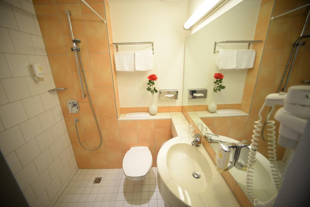 L'Escala Hotel Dreieich Værelse billede