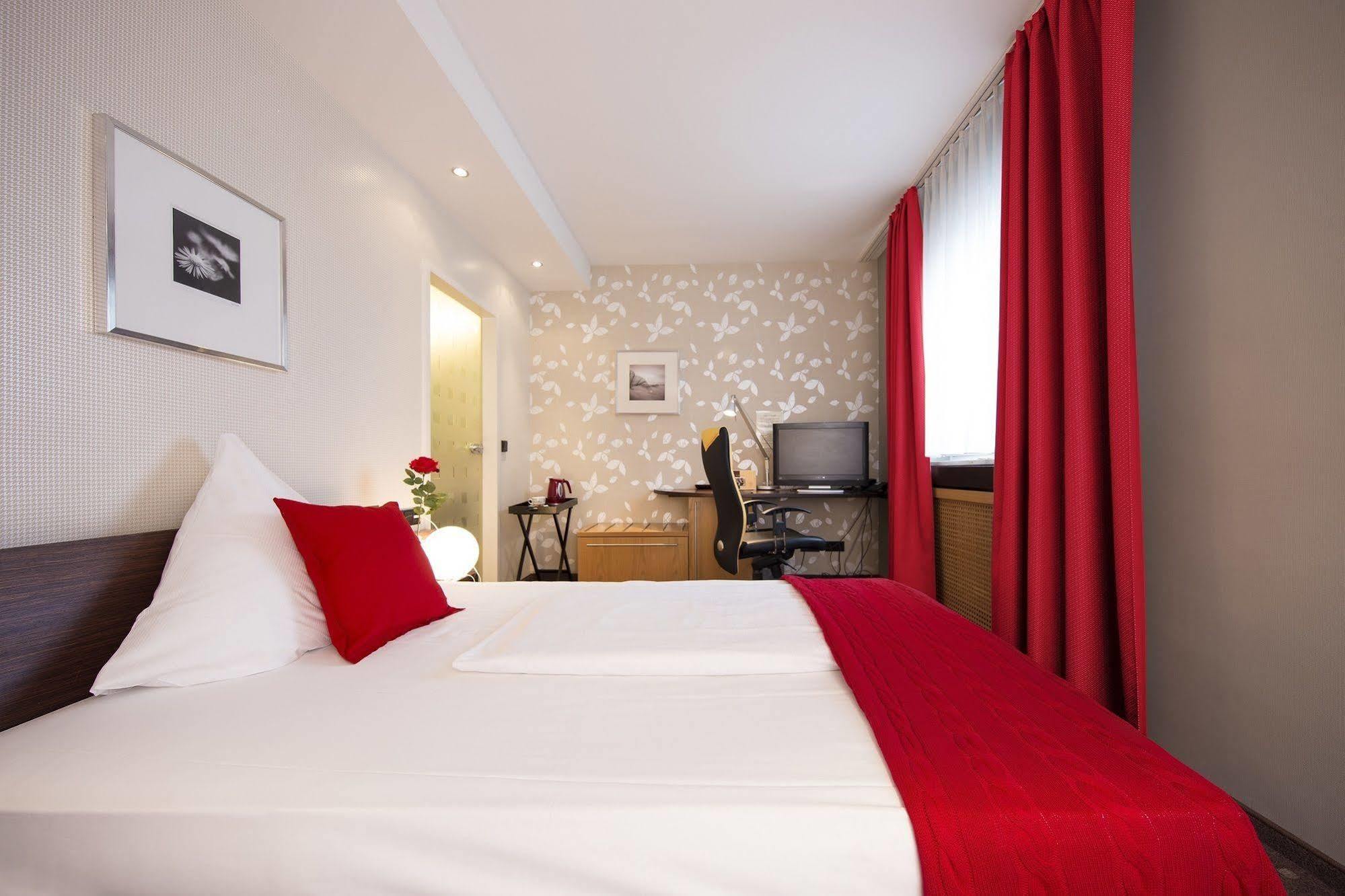 L'Escala Hotel Dreieich Eksteriør billede