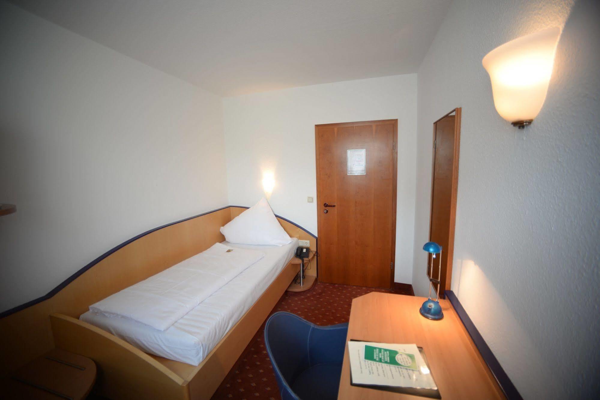 L'Escala Hotel Dreieich Eksteriør billede