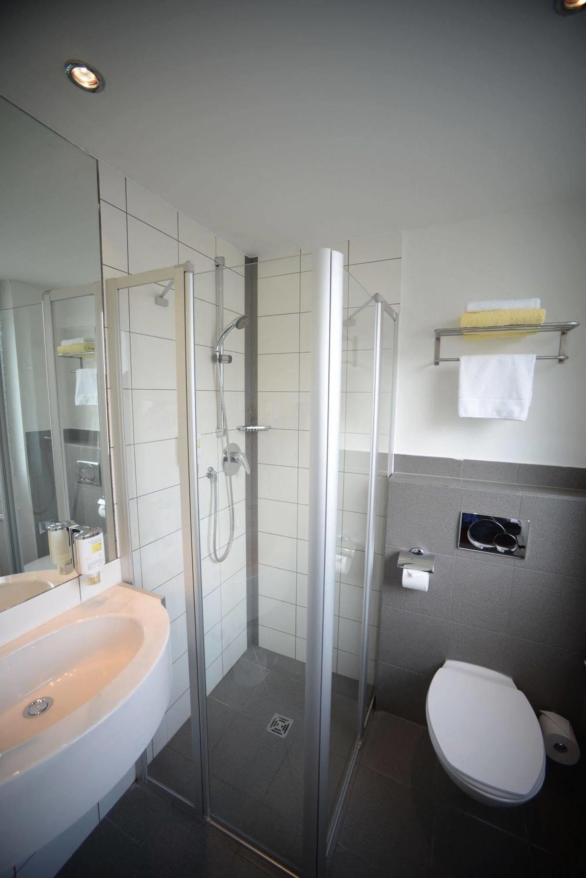 L'Escala Hotel Dreieich Eksteriør billede